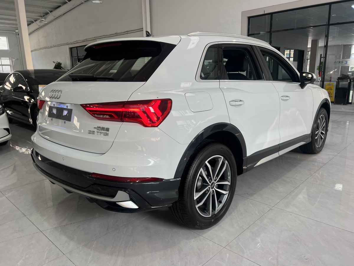 奧迪 奧迪Q3  2024款 35 TFSI 進取致雅型圖片