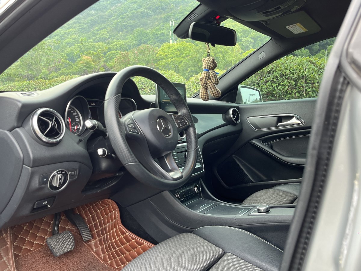 奔驰 奔驰CLA级  2017款 改款 CLA 180图片