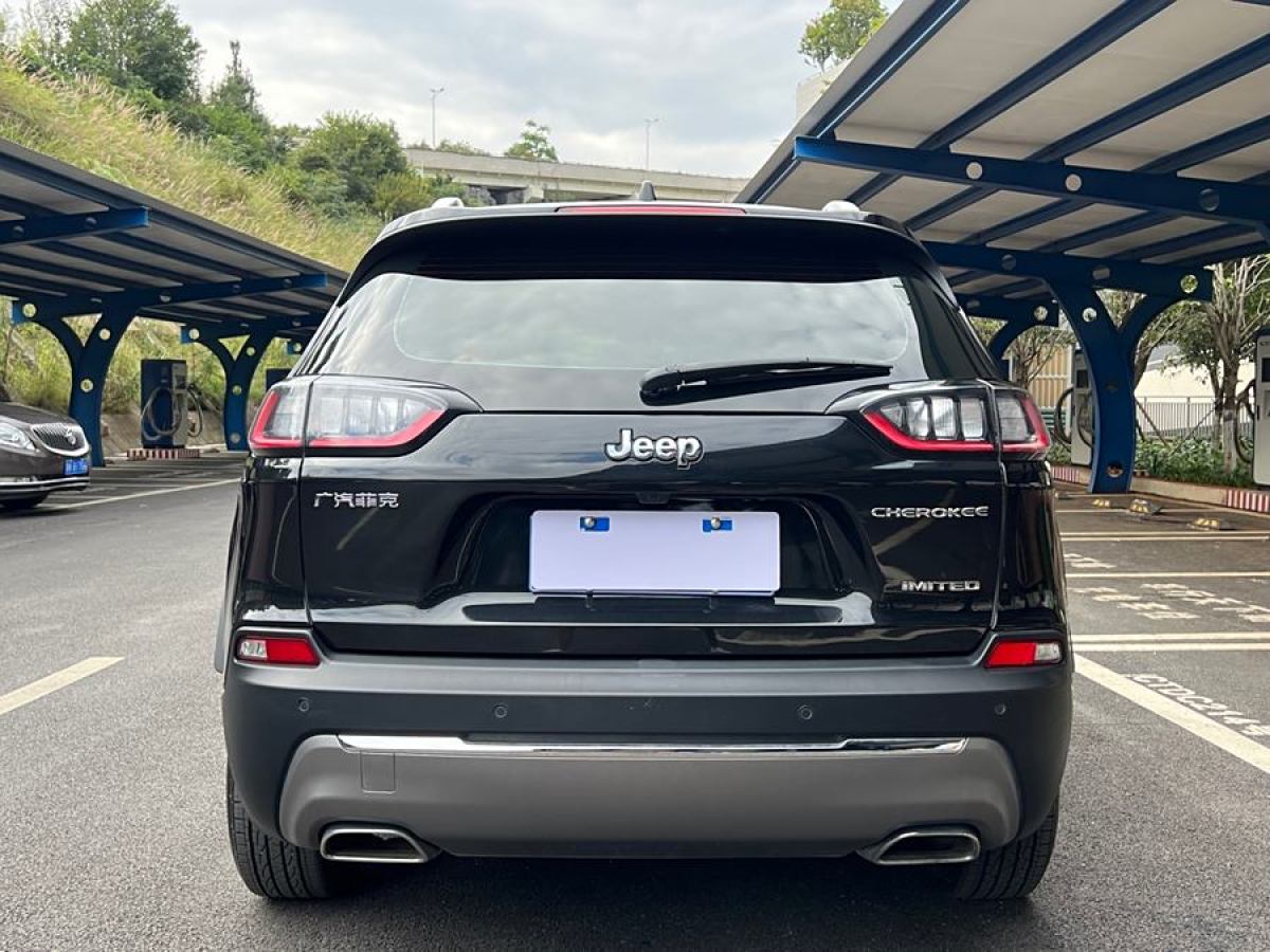 Jeep 自由光  2019款 2.0T 兩驅(qū)智享版 國VI圖片