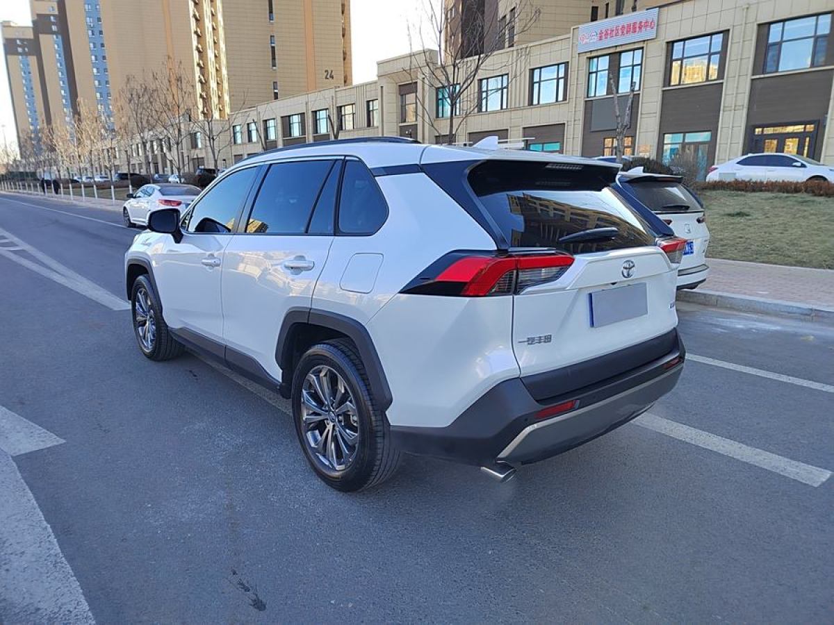 豐田 RAV4榮放  2024款 2.0L CVT兩驅(qū)風(fēng)尚Plus版圖片