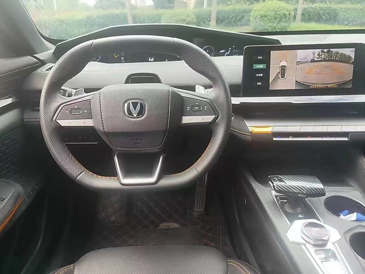 長安 長安UNI-V  2022款 1.5T 卓越型圖片