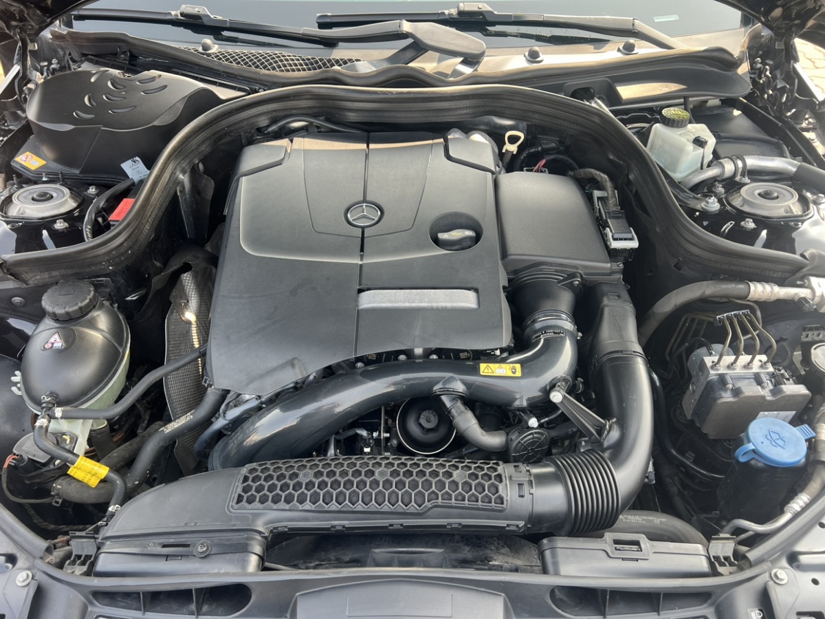 奔驰 奔驰E级  2015款 E 260 L 运动豪华型图片
