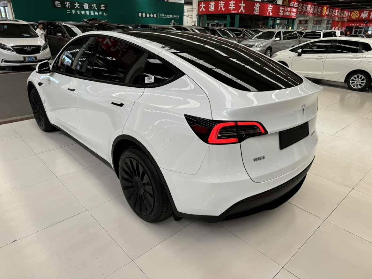 特斯拉 Model 3  2024款 后輪驅(qū)動(dòng)版圖片