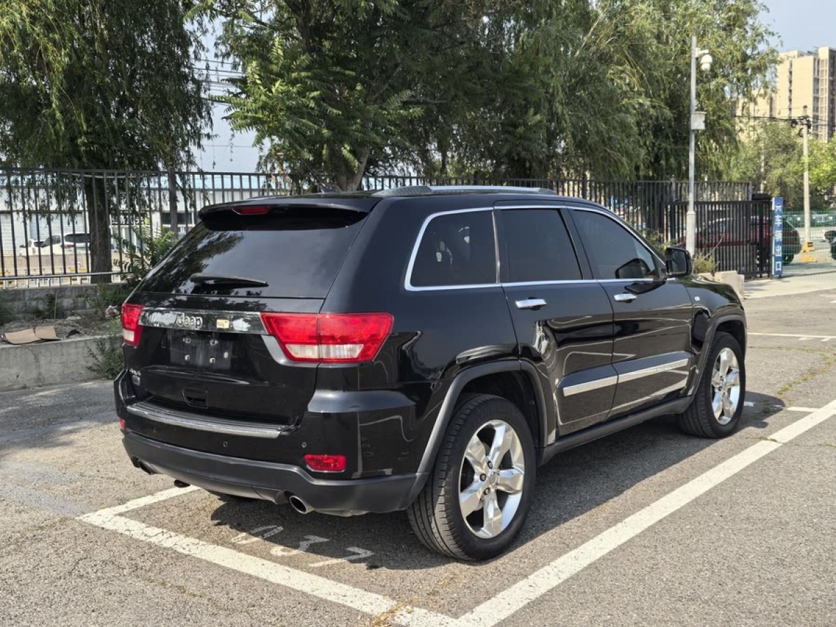 Jeep 大切諾基  2012款 5.7L 旗艦尊崇版圖片
