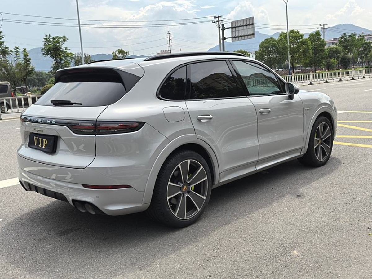 保時捷 Cayenne新能源  2022款 Cayenne E-Hybrid 2.0T 鉑金版圖片