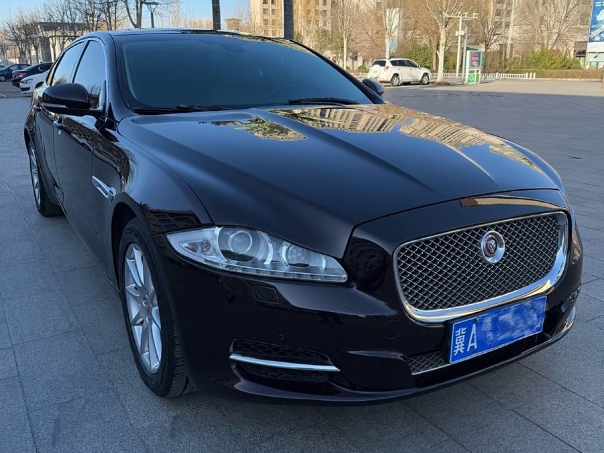 捷豹 XJ  2014款 XJL 2.0T 兩驅(qū)典雅商務(wù)版圖片