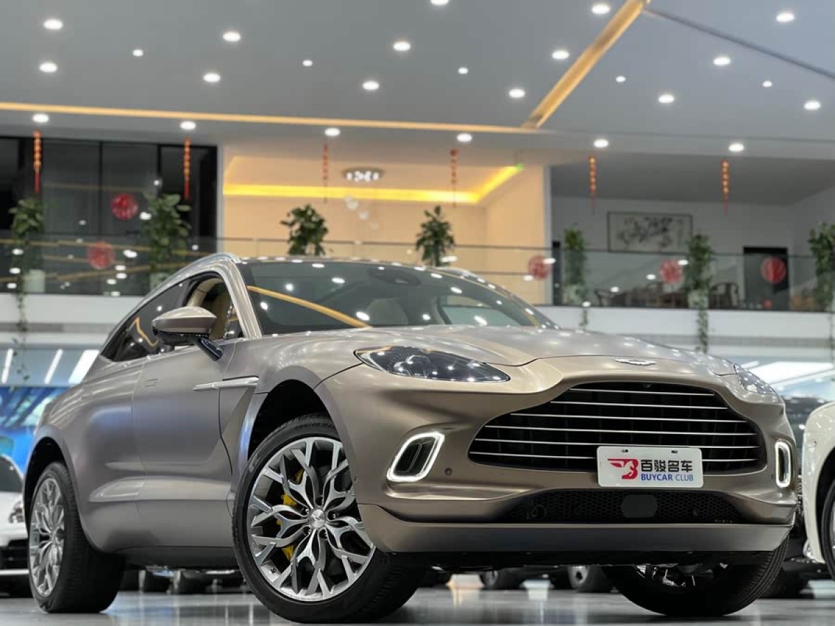 阿斯頓·馬丁 阿斯頓?馬丁DBX  2021款 4.0T V8 尚格之謎圖片