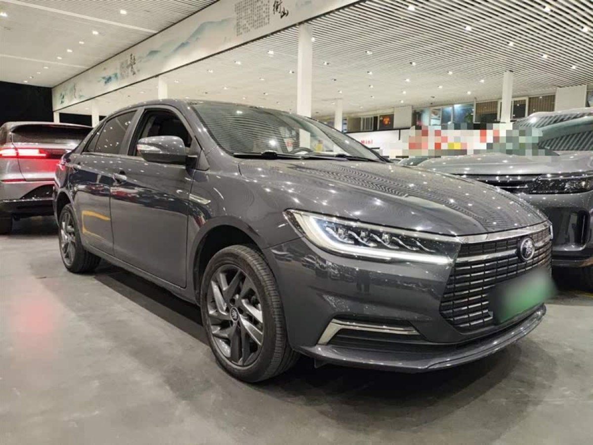 比亞迪 秦  2019款 高續(xù)航版 豪華型圖片
