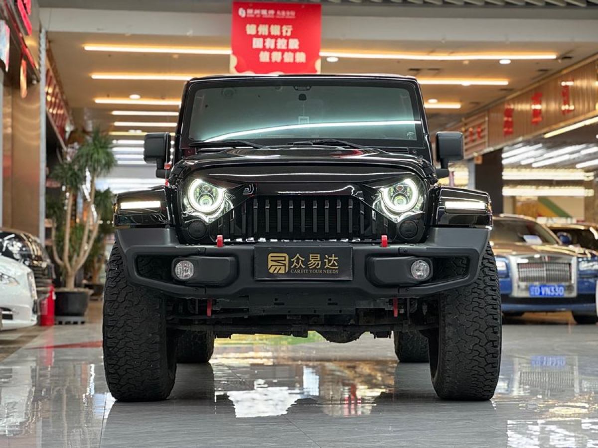 2013年10月Jeep 牧馬人  2012款 3.6L Sahara 四門版