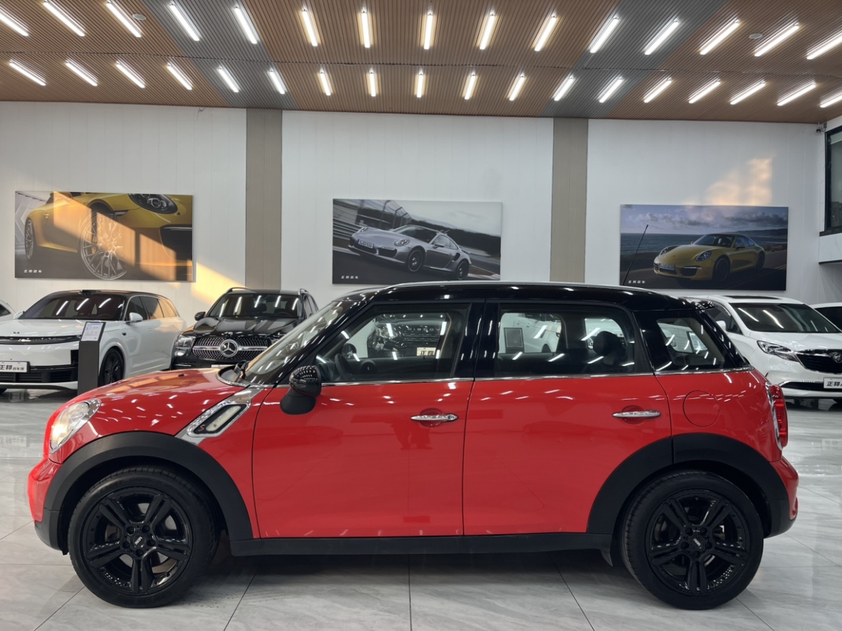 2012年6月MINI COUNTRYMAN  2016款 1.6T COOPER ALL4 Fun裝備控