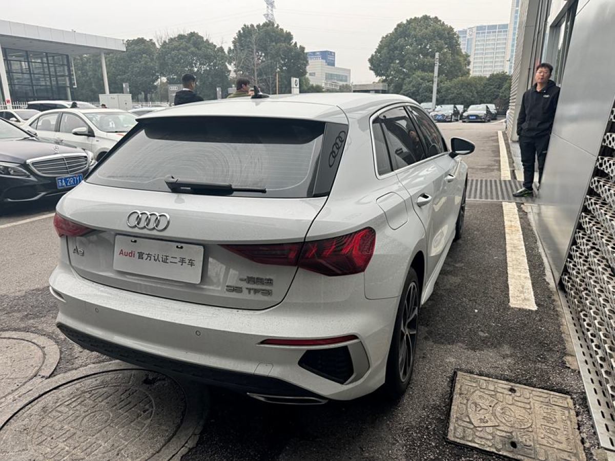 奧迪 奧迪A3  2021款 Sportback 35 TFSI 進(jìn)取運(yùn)動型圖片