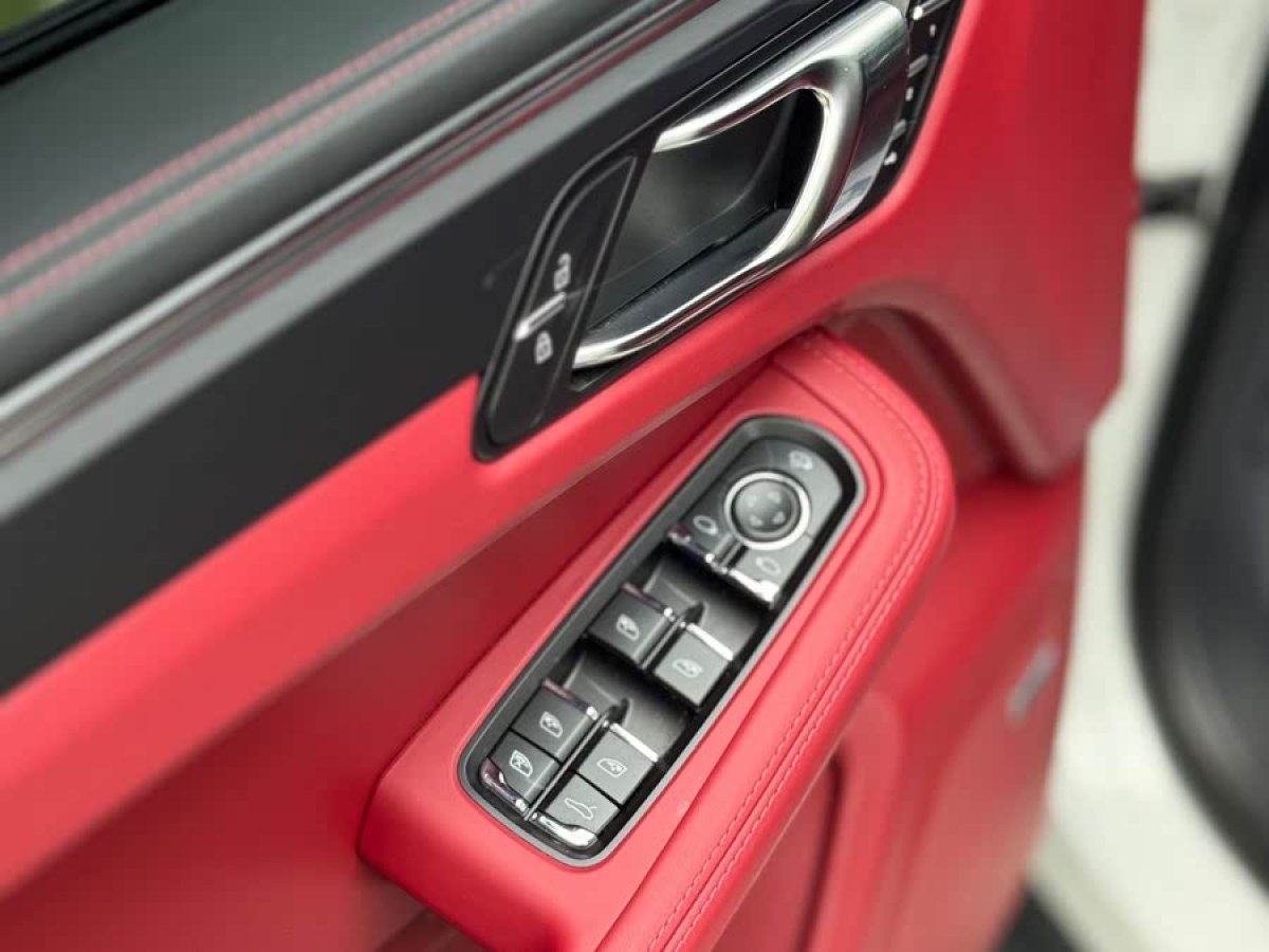 保時(shí)捷 Macan  2024款 Macan 2.0T圖片