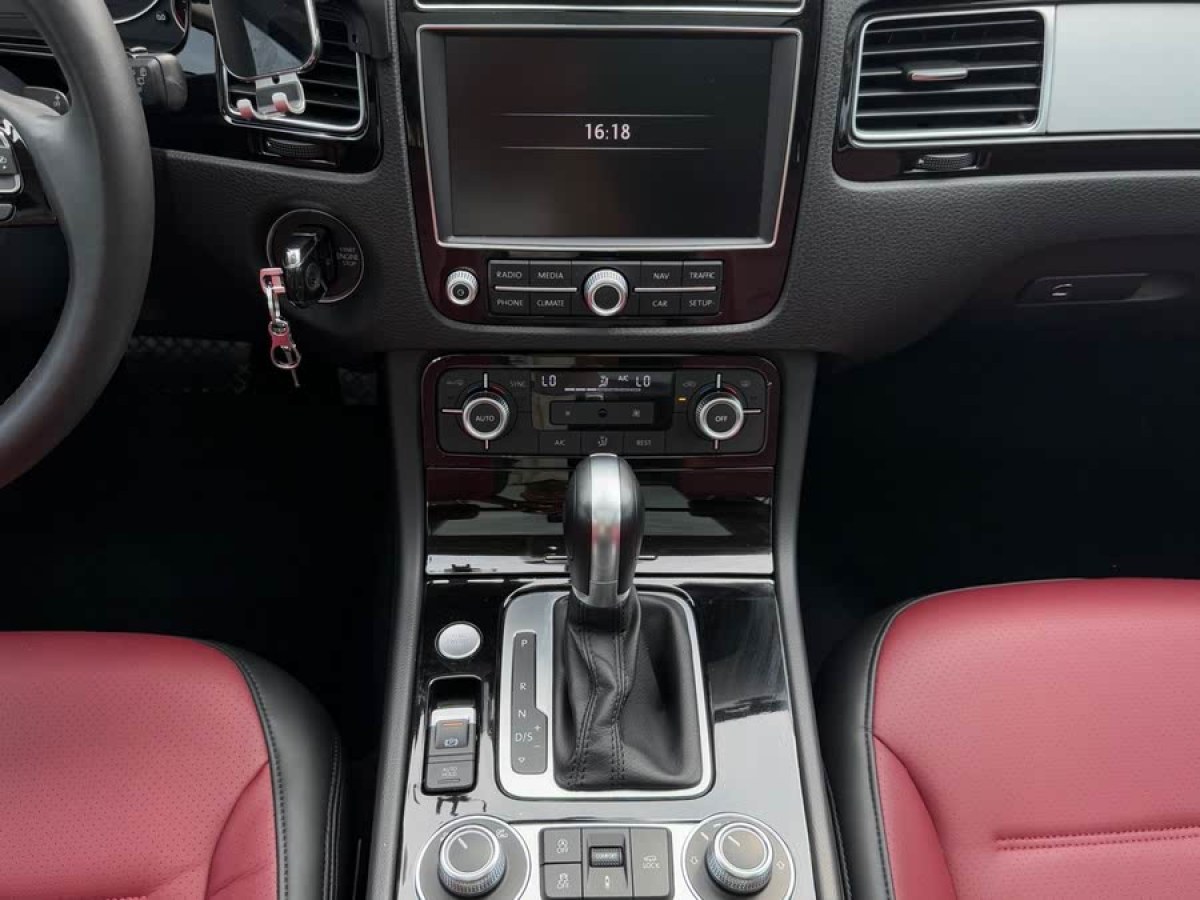 大眾 途銳  2017款 3.0TSI 啟程型圖片