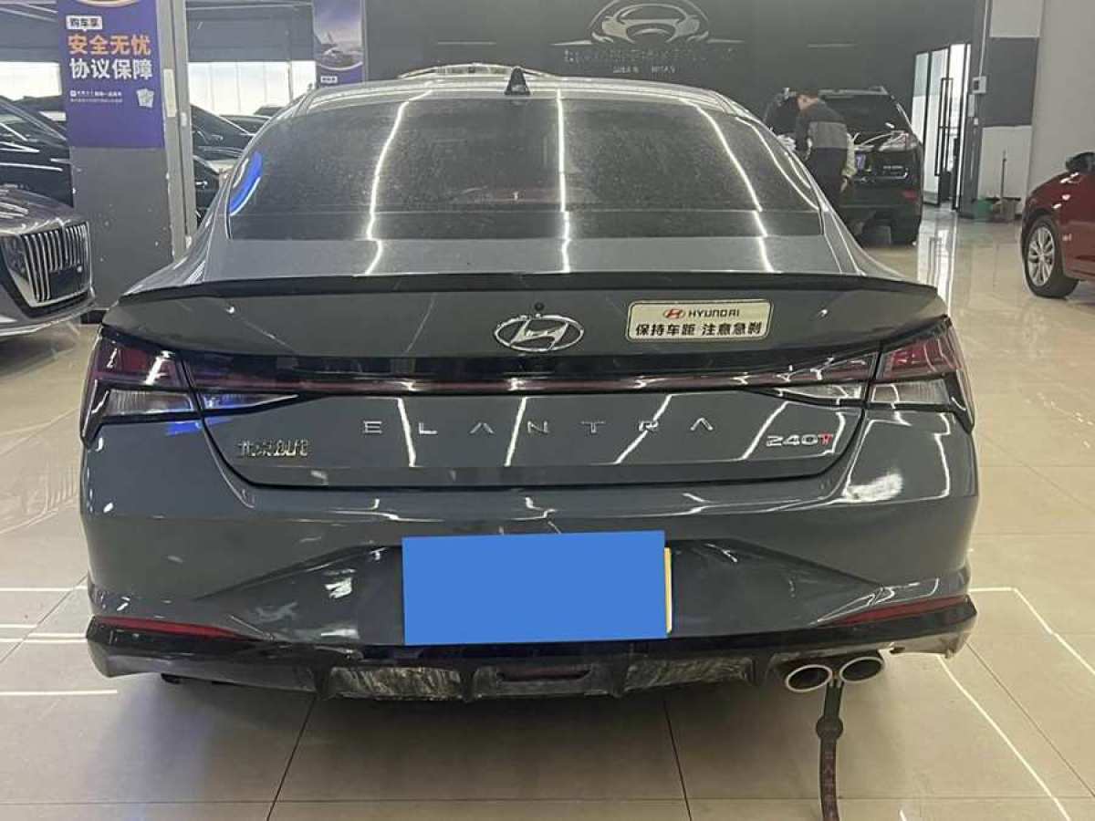 現(xiàn)代 伊蘭特  2022款 240TGDi DCT LUX尊貴版圖片