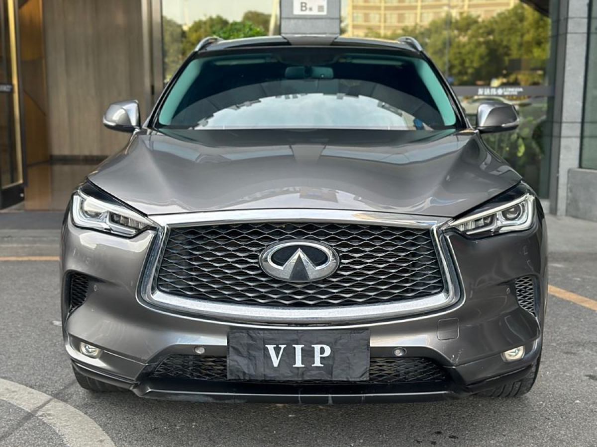 2019年9月英菲尼迪 QX50  2018款 2.0T 兩驅(qū)時(shí)尚版