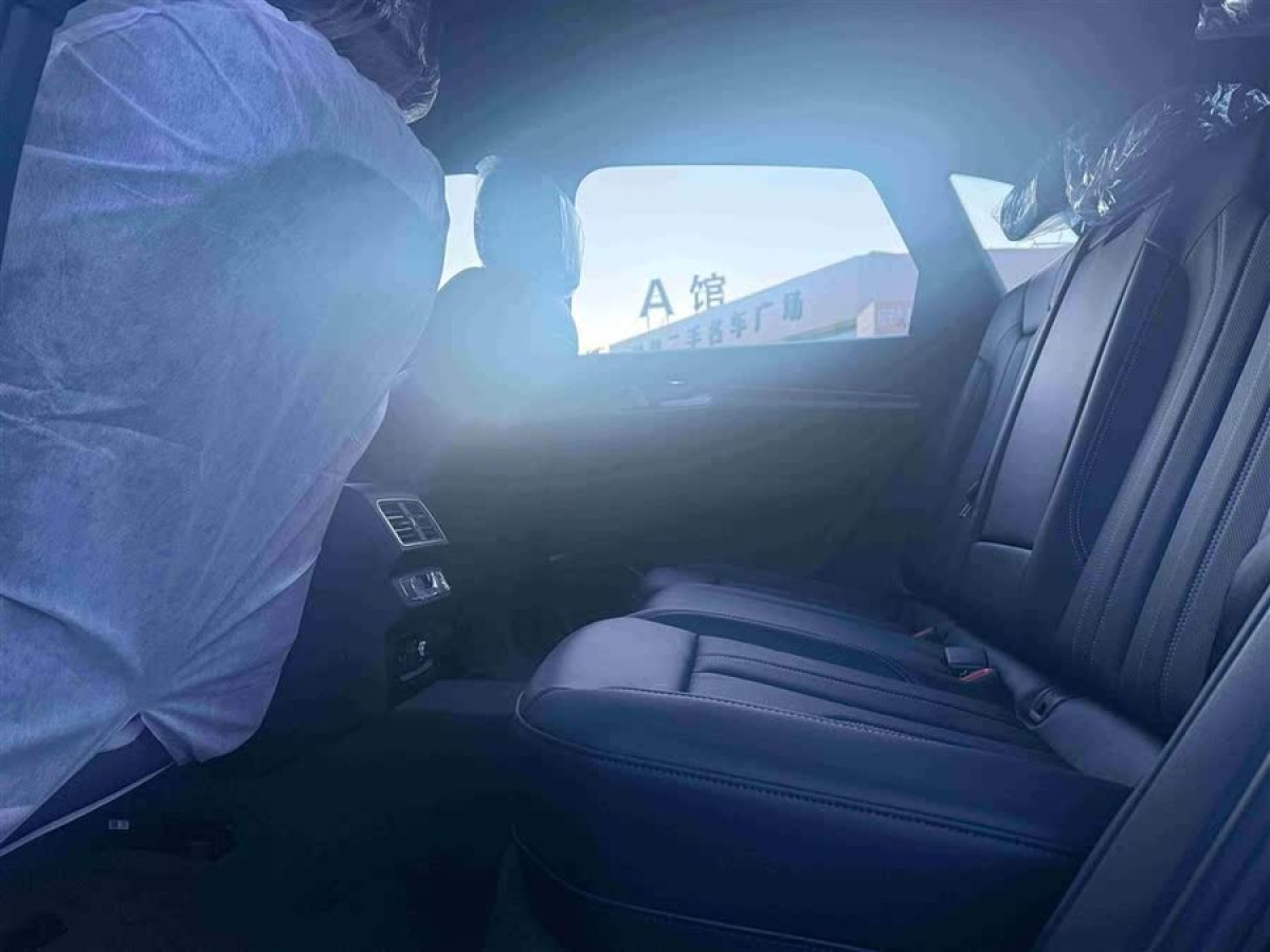 奧迪 奧迪Q5L  2025款 40 TFSI 豪華動(dòng)感型圖片
