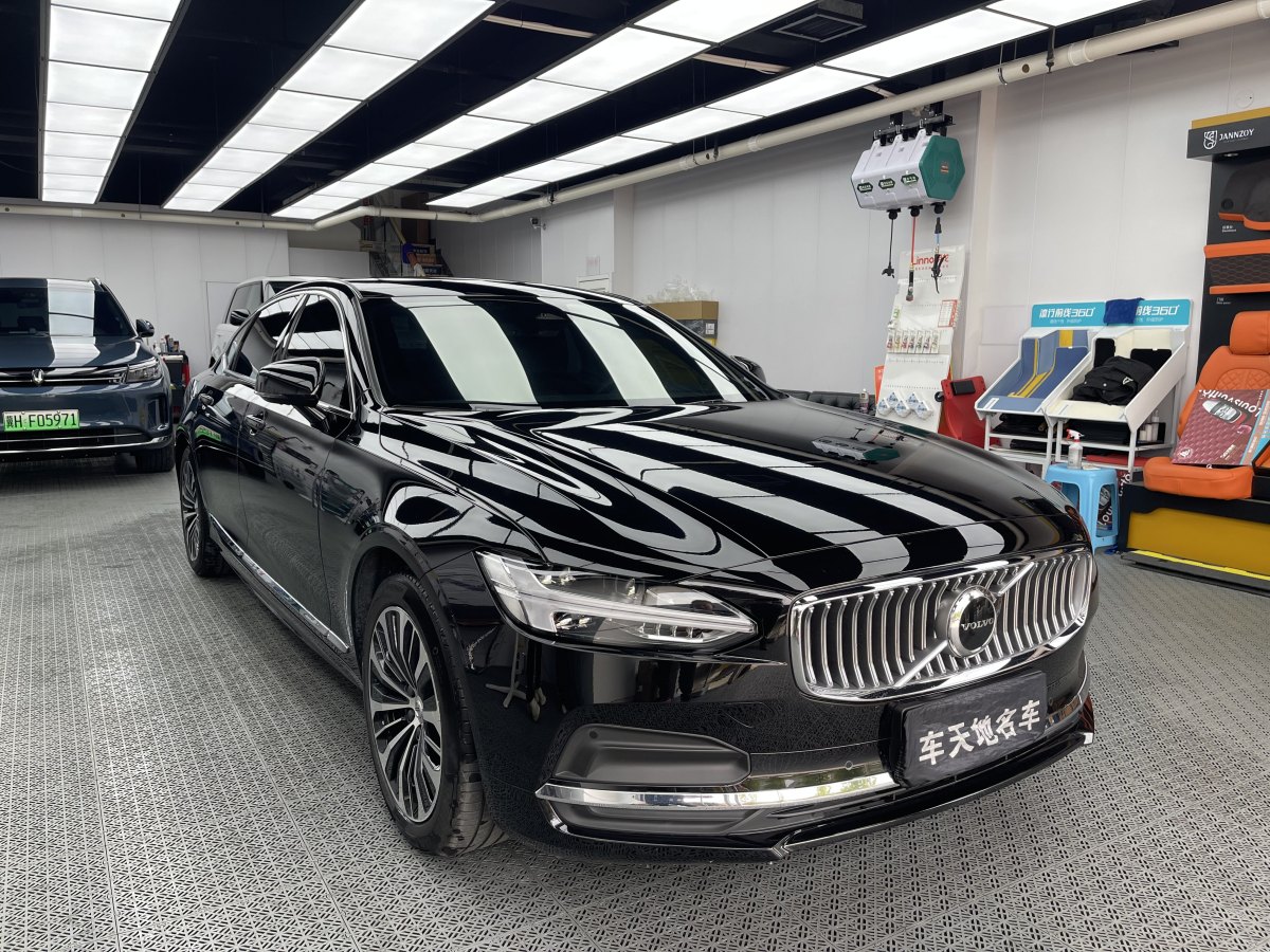 沃爾沃 S90  2023款 B5 智逸豪華版圖片