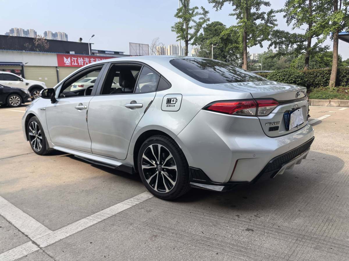 豐田 雷凌  2021款 185T CVT運(yùn)動(dòng)版圖片
