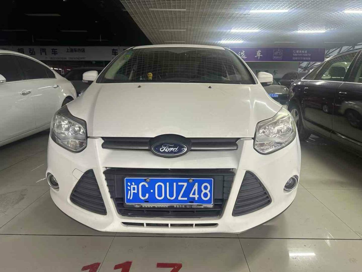 福特 福克斯  2015款 2.0T ST 標(biāo)準(zhǔn)版圖片