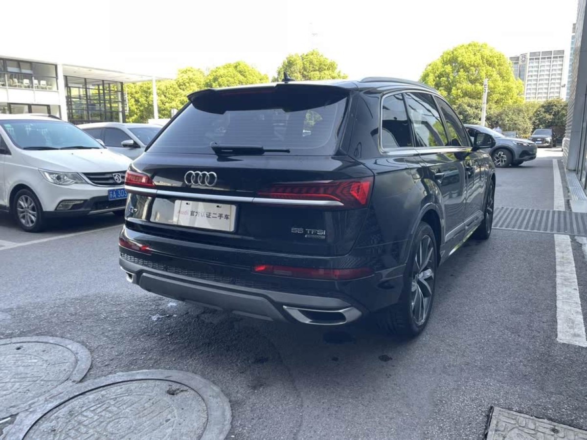 奧迪 奧迪Q7  2024款 55 TFSI quattro S line運動型圖片