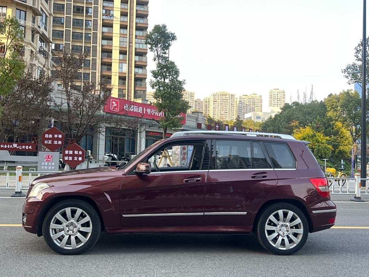 奔馳 奔馳GLK級(jí)  2010款 GLK 300 4MATIC 時(shí)尚型圖片