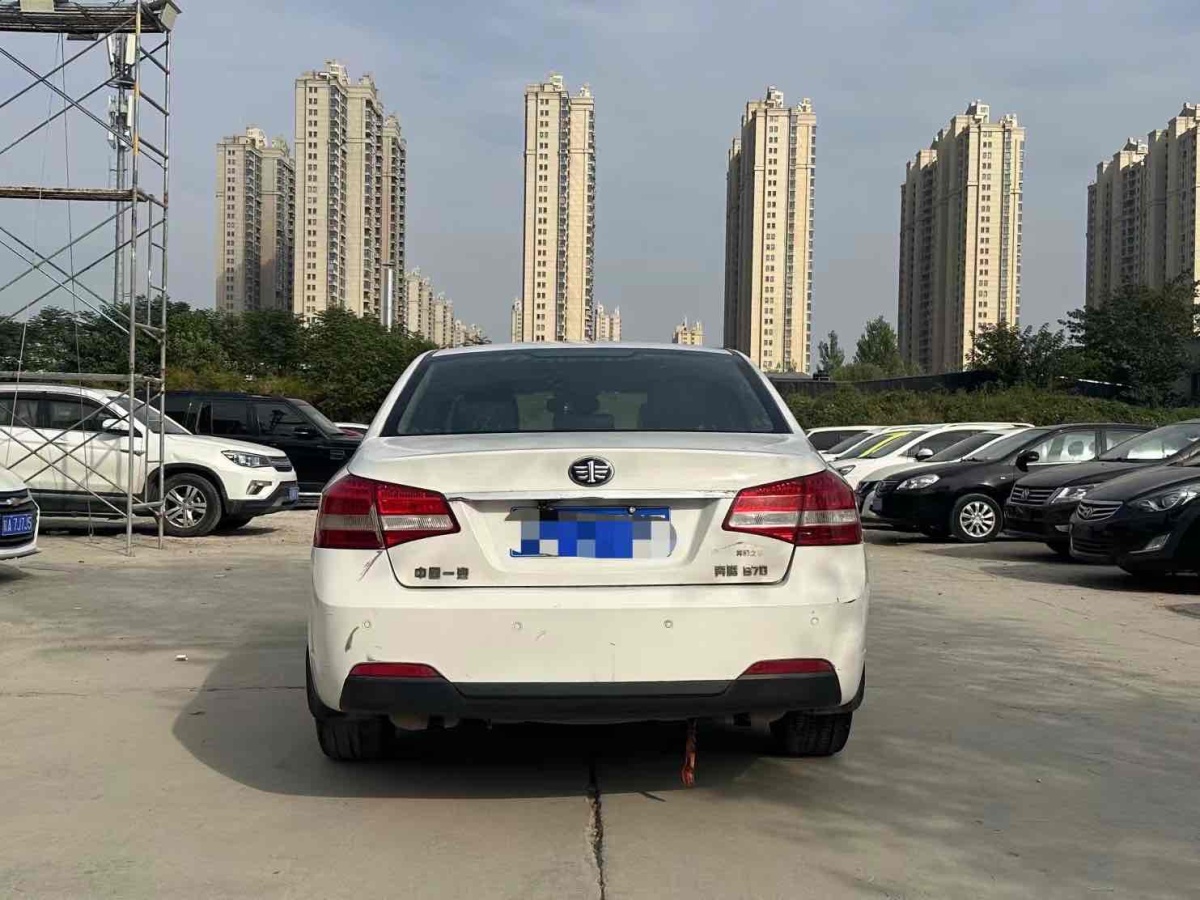 奔騰 B70  2014款 2.0L 自動豪華型圖片