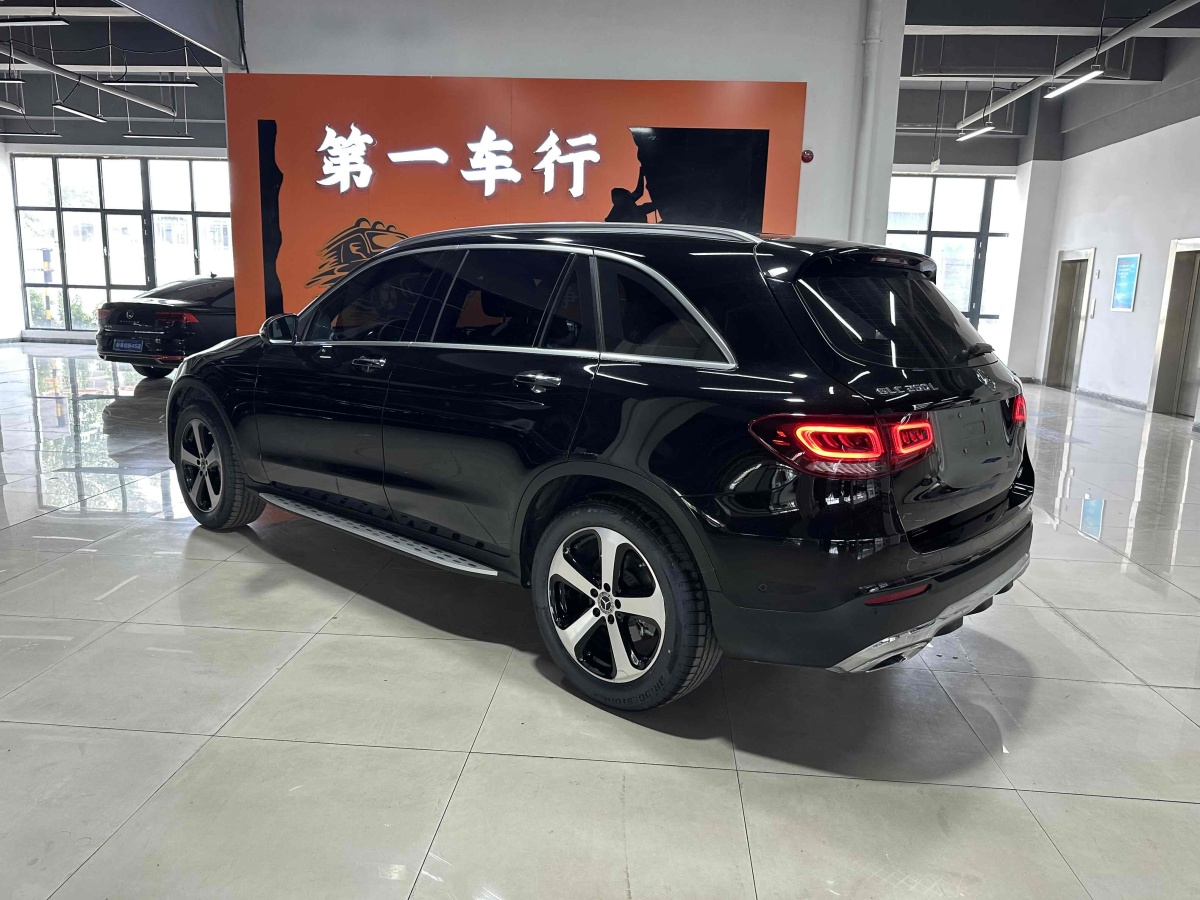奔馳 奔馳GLC  2018款 改款 GLC 260 4MATIC 動(dòng)感型圖片