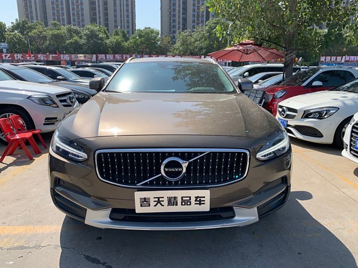 2018年10月沃爾沃 V90  2017款 Cross Country T5 AWD 智遠(yuǎn)版