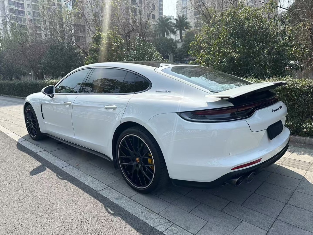 2023年2月保時(shí)捷 Panamera  2023款 Panamera 行政加長(zhǎng)版 2.9T