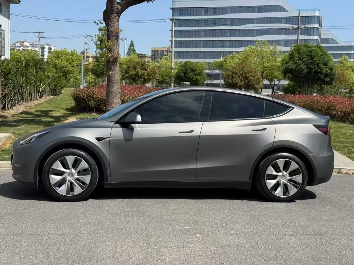 特斯拉 Model Y  2022款 后驅(qū)版圖片