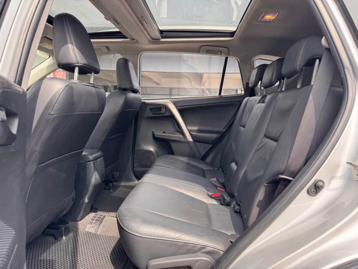 豐田 RAV4榮放  2015款 2.5L 自動(dòng)四驅(qū)精英版圖片