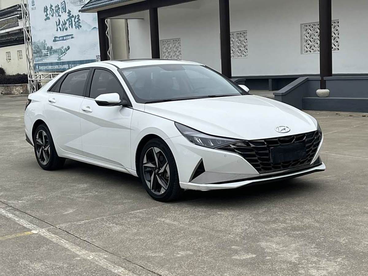 現(xiàn)代 伊蘭特  2023款 1.5L CVT GLX精英版圖片