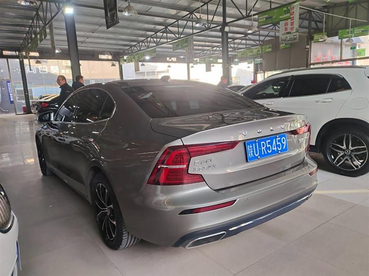 沃爾沃 S60L  2020款 T4 智逸豪華版圖片