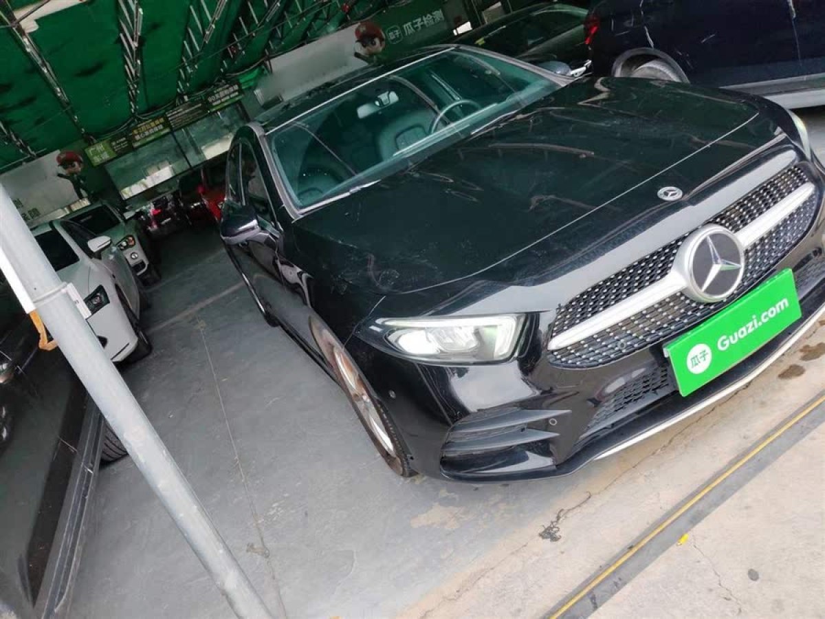 奔馳 奔馳A級(jí)  2021款 A 200 L 運(yùn)動(dòng)轎車動(dòng)感型圖片