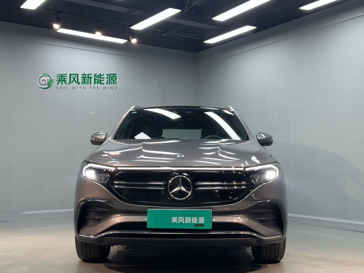 2022年3月奔馳 奔馳EQA  2022款 EQA 300 4MATIC 首發(fā)特別版