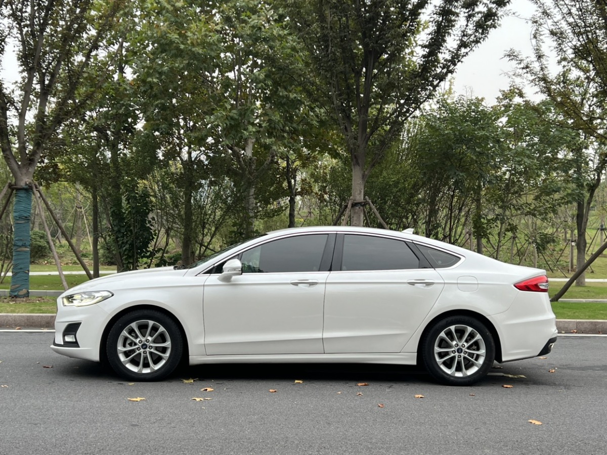 2019年1月福特 蒙迪歐  2018款 EcoBoost 180 智控時尚型