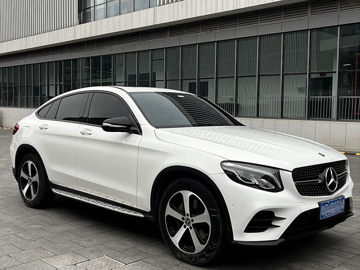 奔馳 奔馳GLC  2023款 GLC 300 4MATIC 轎跑SUV圖片