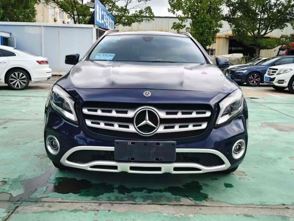 奔驰 奔驰GLA  2017款 GLA 220 4MATIC 时尚型