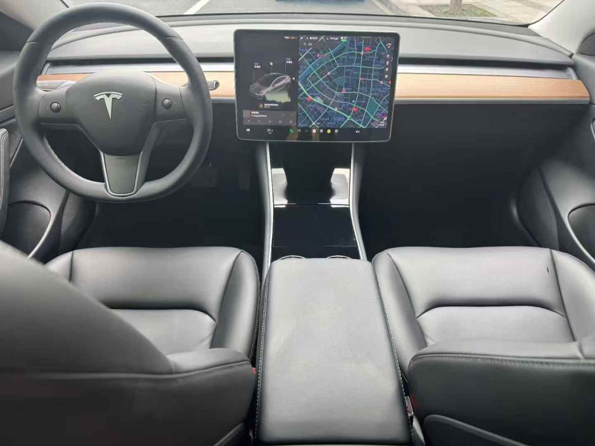 特斯拉 Model 3  2020款 標(biāo)準(zhǔn)續(xù)航后驅(qū)升級(jí)版圖片