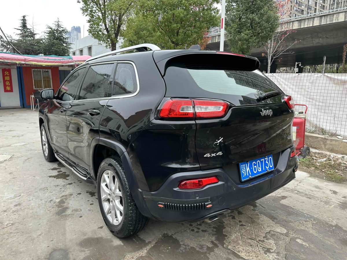 Jeep 自由光  2014款 2.4L 都市版圖片