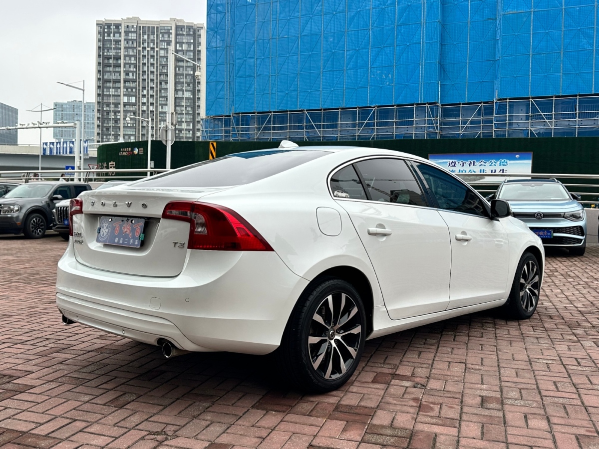 沃爾沃 S60L  2018款 T3 智進進取版圖片