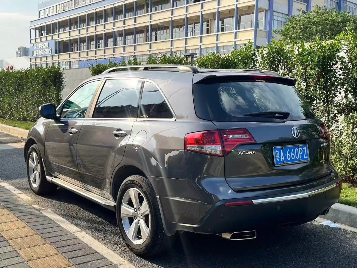 謳歌 MDX  2010款 3.7 標(biāo)準(zhǔn)版圖片