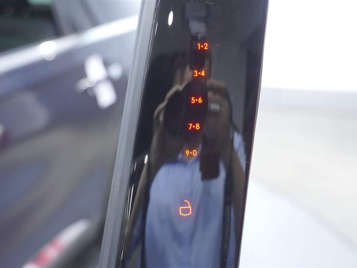 林肯 飛行家  2021款 3.0T V6 四驅(qū)尊享版圖片