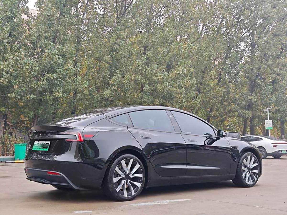 特斯拉 Model Y  2023款 后輪驅(qū)動(dòng)版圖片