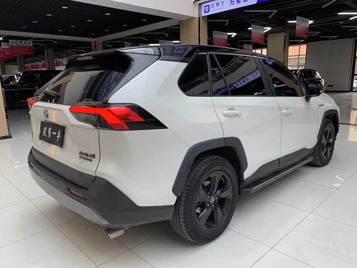 豐田 RAV4榮放  2023款 雙擎 2.5L E-CVT四驅(qū)精英Plus版圖片