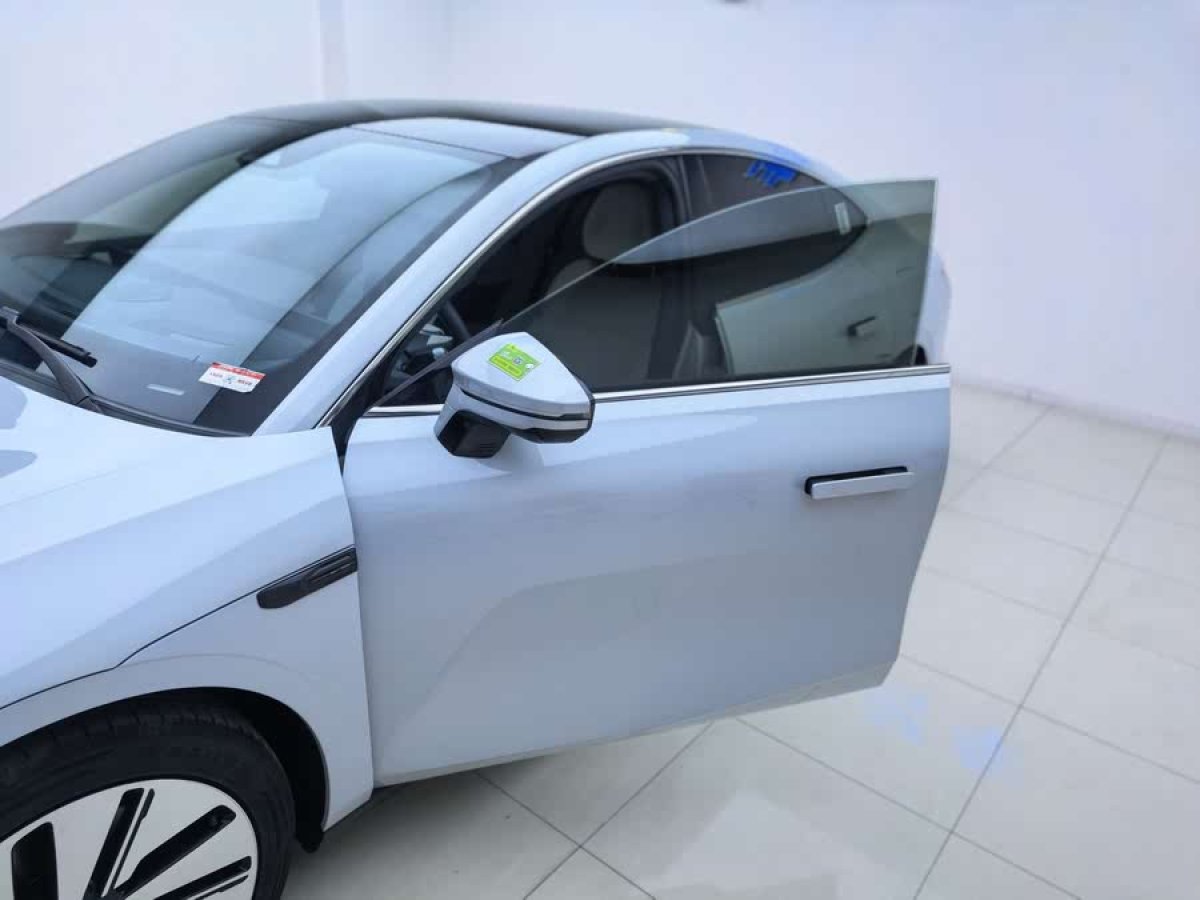 銀河 銀河E8  2024款 665km 星艦 遠(yuǎn)航版圖片