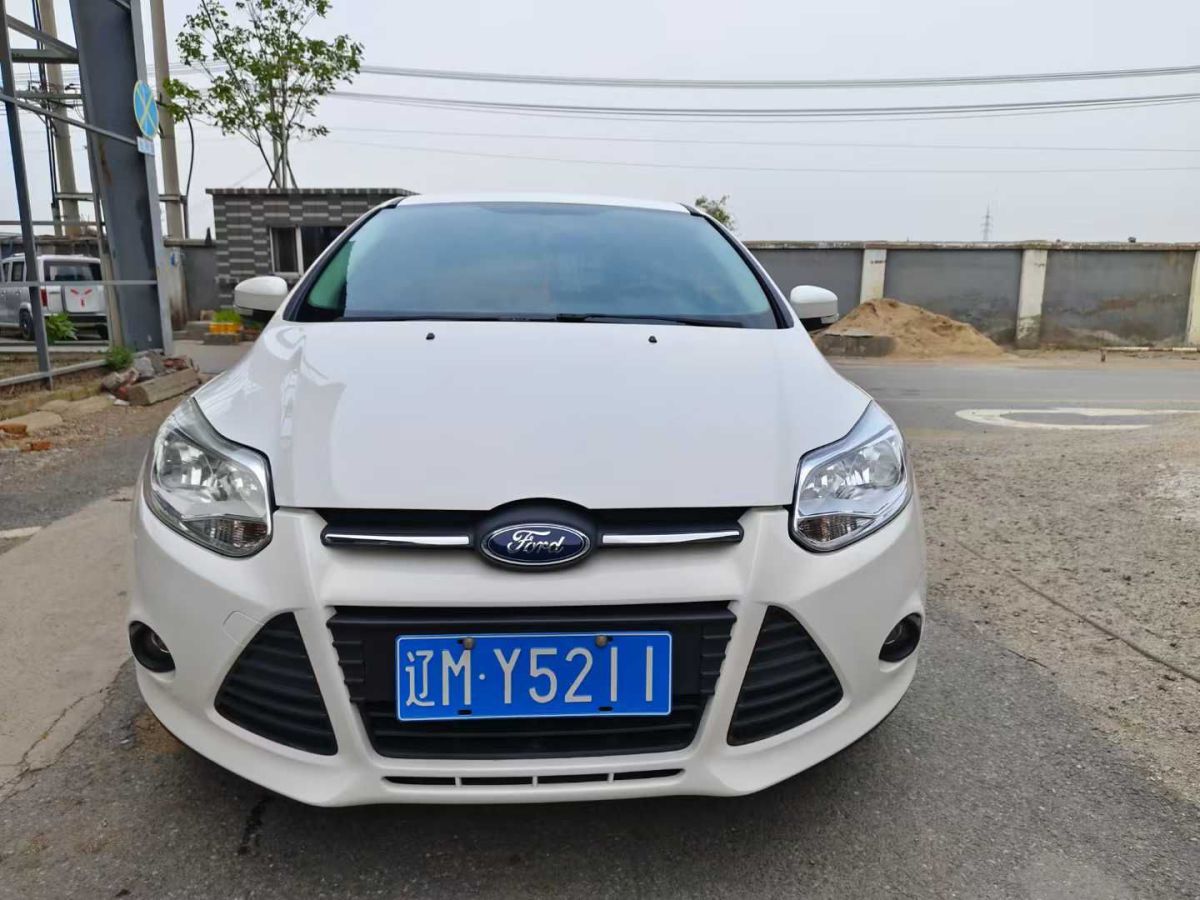 福特 ?？怂? 2015款 2.0T ST 標(biāo)準(zhǔn)版圖片