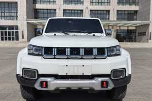 BJ40 北京 2.0T 自動四驅環(huán)塔冠軍版