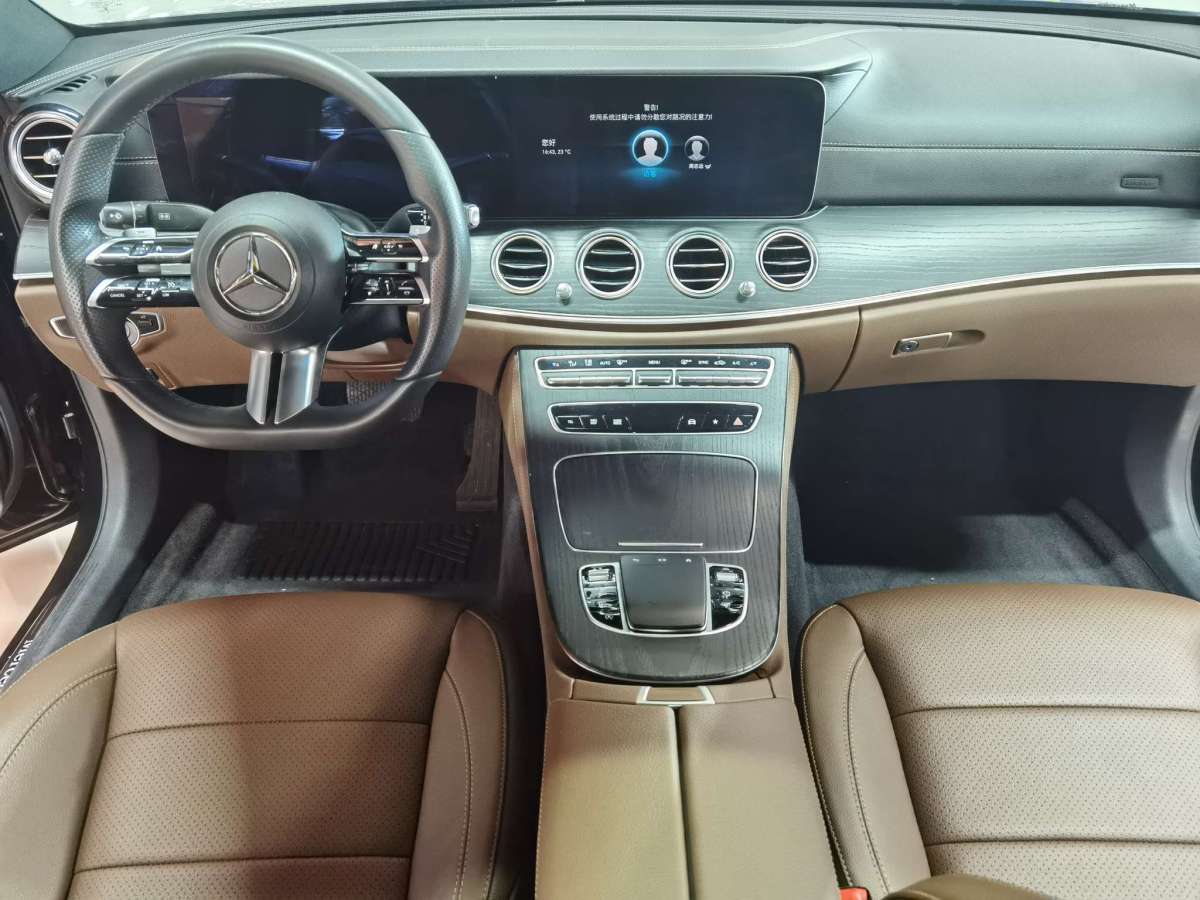 奔馳 奔馳E級(jí)  2021款 E 300 L 豪華型圖片