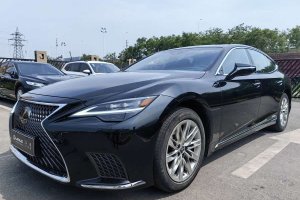 LS 雷克薩斯 500h 豪華版